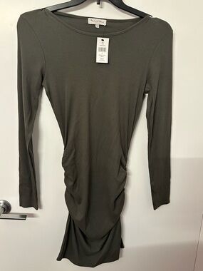 $45!! Michael Stars Women’s Olive Long Sleeve Ruched Dress Size M. FREE SHIPPING
